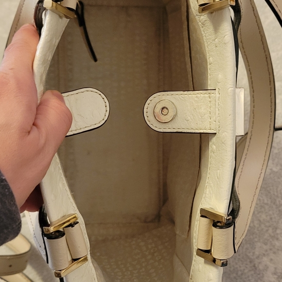 Kate Spade Houston Street Leo Ostrich emboased rare purse - Picture 9 of 10